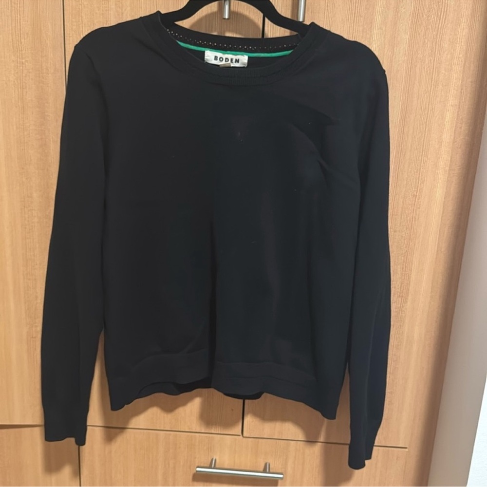 Women's boden black crew neck sweater large